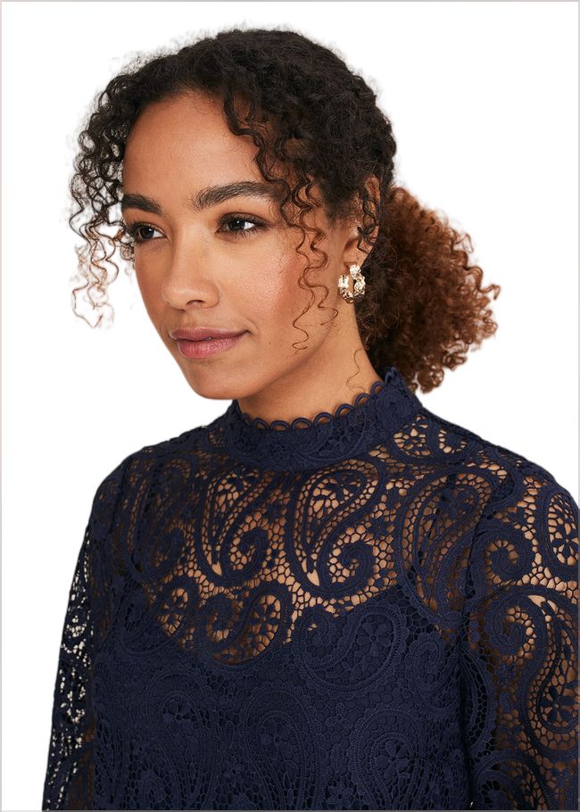  Verity Lace Shift Dress Navy 221064351