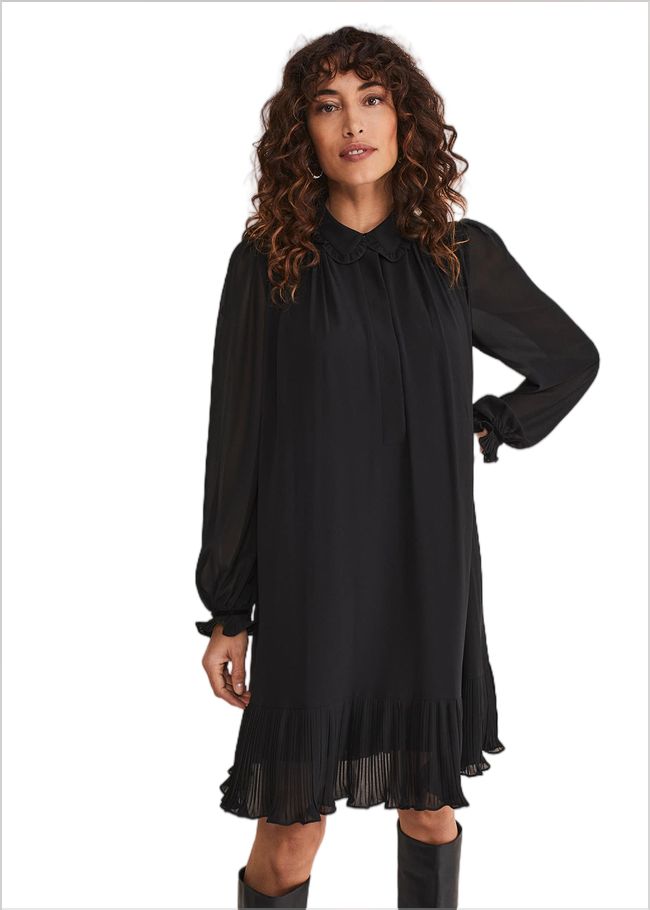  April Pleat Dress Black 221130050