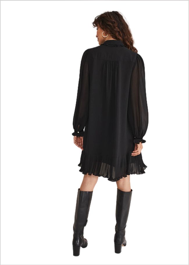  April Pleat Dress Black 221130050